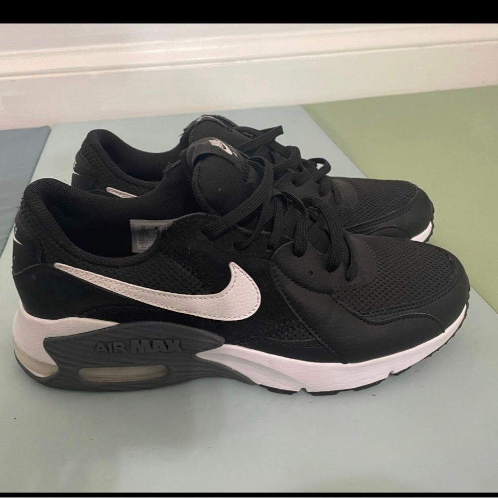 Nike air sneakers